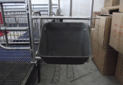 加寬加厚母豬槽